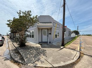 231 W Broad St, Freeport, TX 77541