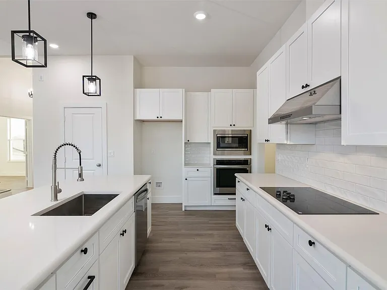 2722 Eastridge Blvd — Photo 11