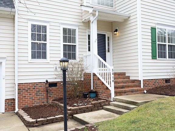 3rd image of 3010 Shopton Dr