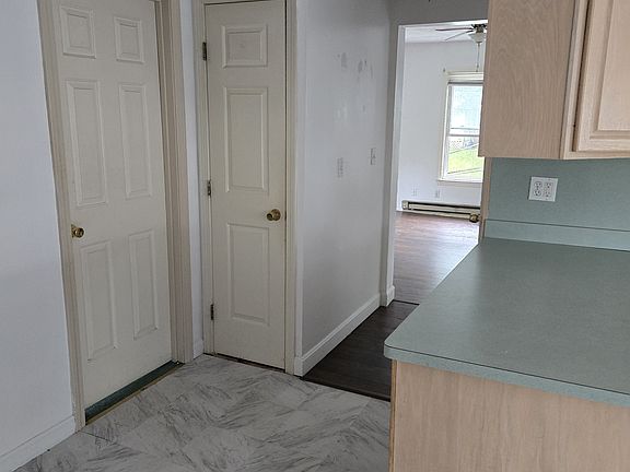 4th image of 205 Pine St #2
