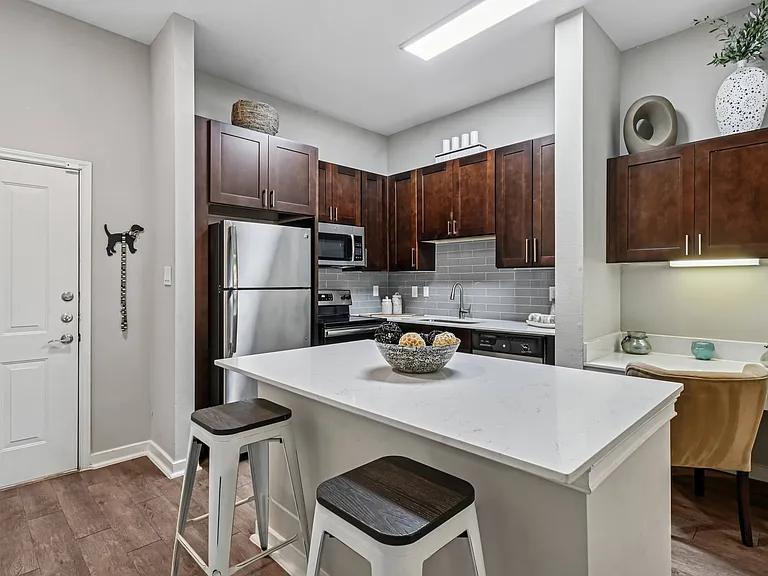Gramercy Kitchen Finishes