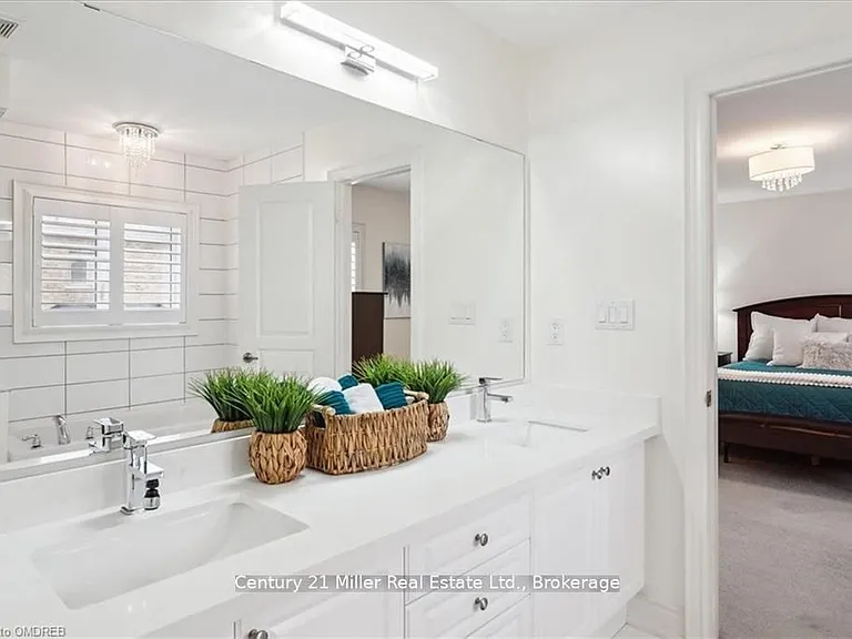 3083 Streamwood Pass — Photo 14