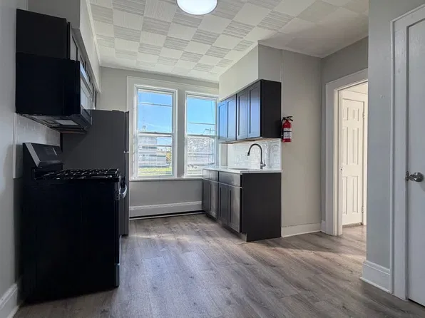 East 9th Apartments