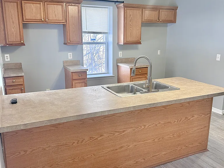 1751 Clara St — Photo 25