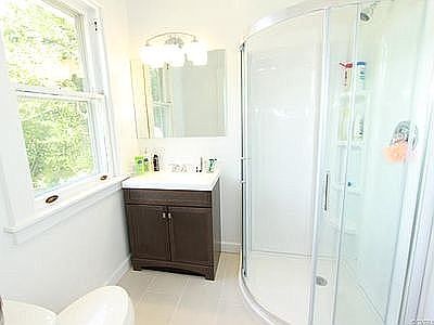 4th image of 3113 Forest Hill Ave
