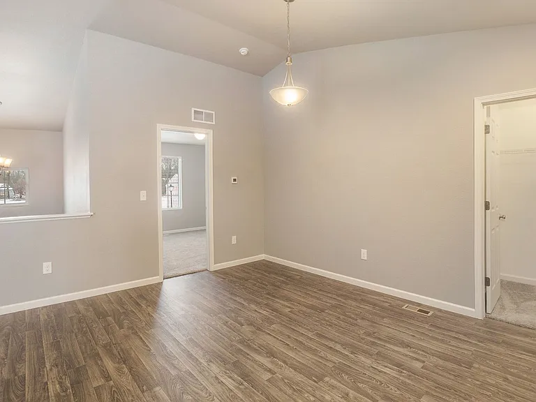 33438 Pinedale Ln — Photo 11