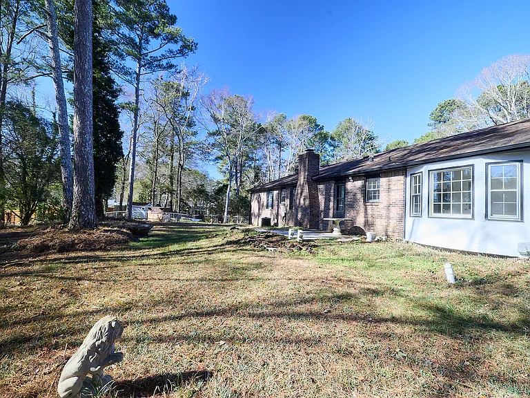 2823 Brackenwood Ct — Photo 25