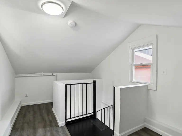 152 Nassau St #22 — Photo 7