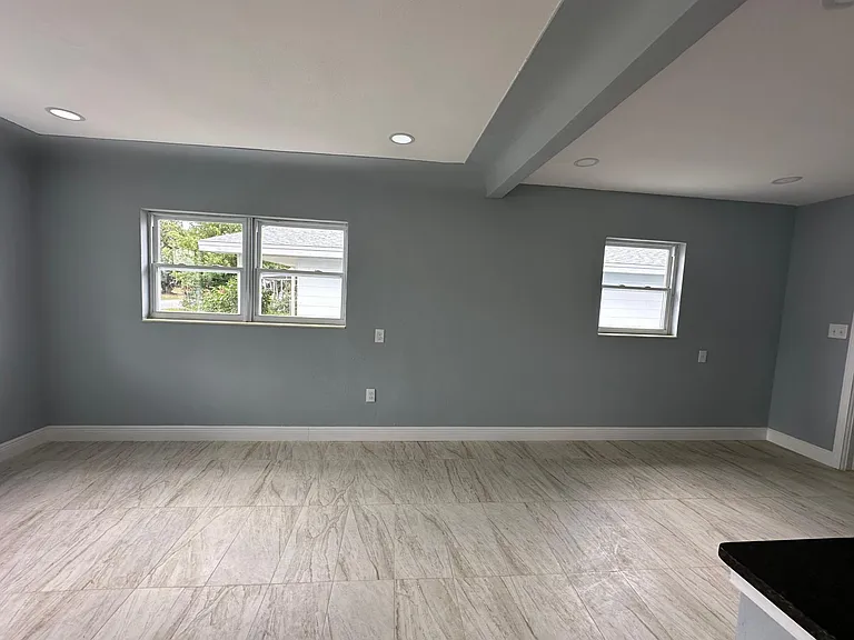 3428 Ithaca St N — Photo 6