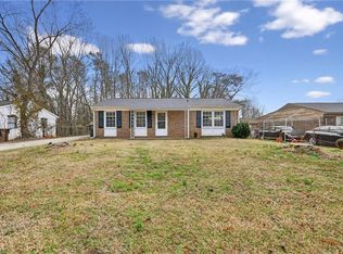 4302 Vincent St, Greensboro, NC 27405