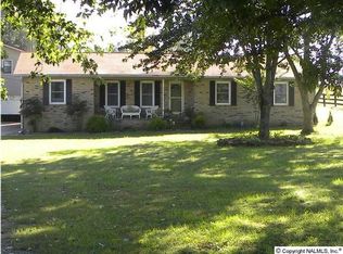 18256 Mooresville Rd, Athens, AL 35613