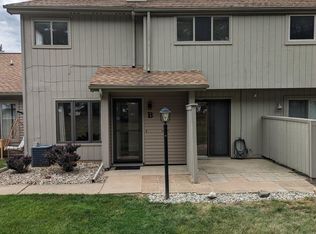 108 Burwash Ave APT A, Savoy, IL 61874