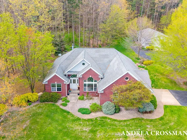 11625 Hidden Hollow Dr, Grand Haven, MI 49417