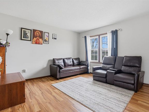 3rd image of 316 S Hill Ave