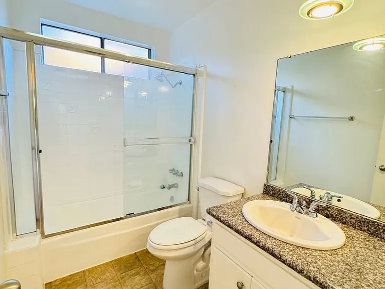 1211 N Ogden Dr — Photo 7