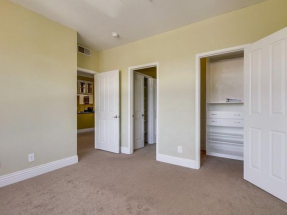 3rd image of 22681 Oakgrove Unit 433