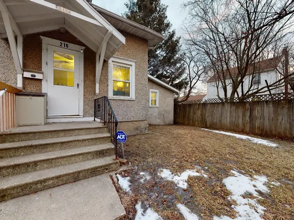 216 S 2nd St, Ames, IA 50010