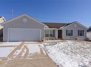 6 Royallbend Ct, O'Fallon, MO 63368