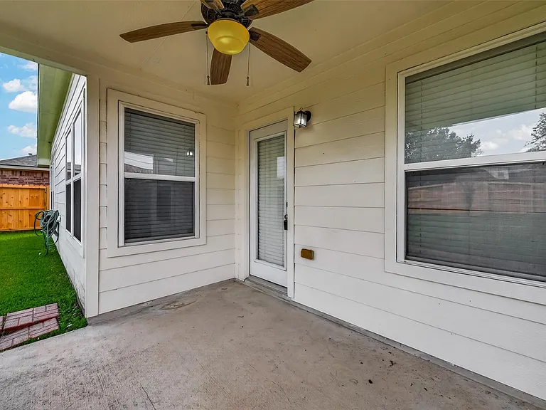 25918 Silver Timbers Ln — Photo 30