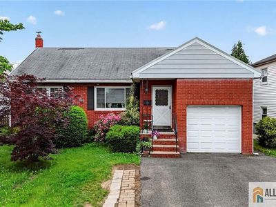 42 Plainfield Ave, Edison, NJ, 08817