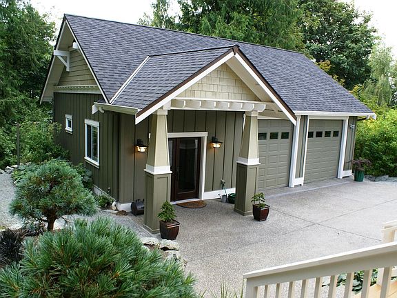 Garage with office/apt