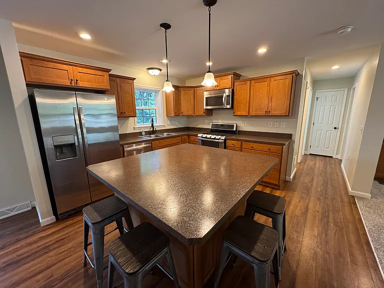 2094 Fieldcrest Dr — Photo 5