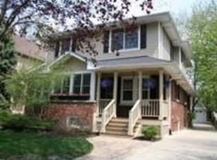 4833 Montgomery Ave, Downers Grove, IL 60515