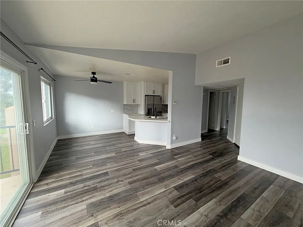 1 bed, 673 sqft, $2,200 — Photo 2