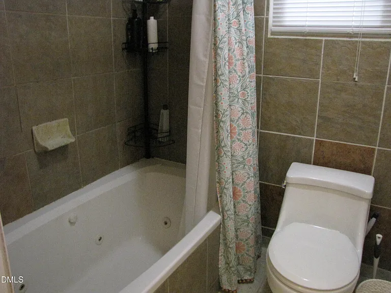 3608 Knollwood Dr — Photo 13