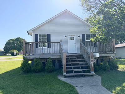 709 N Mill St, Le Roy, IL, 61752