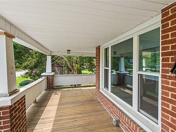 4th image of 4074 Ebert Rd