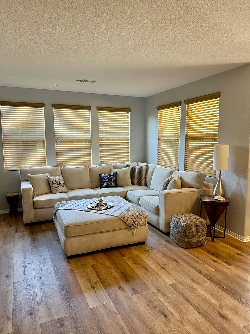 2 + 2 Bedroom — Photo 1