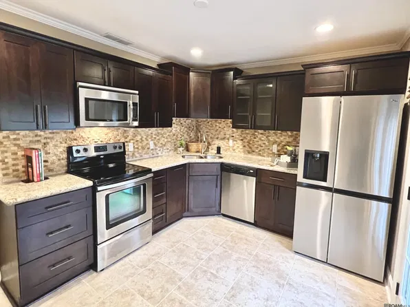 12138 Coursey Blvd APT 2, Baton Rouge, LA 70816