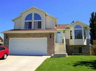 2206 N 850 W, Clinton, UT 84015