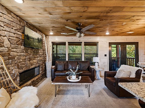 5th image of 1802 Stone Wood Way