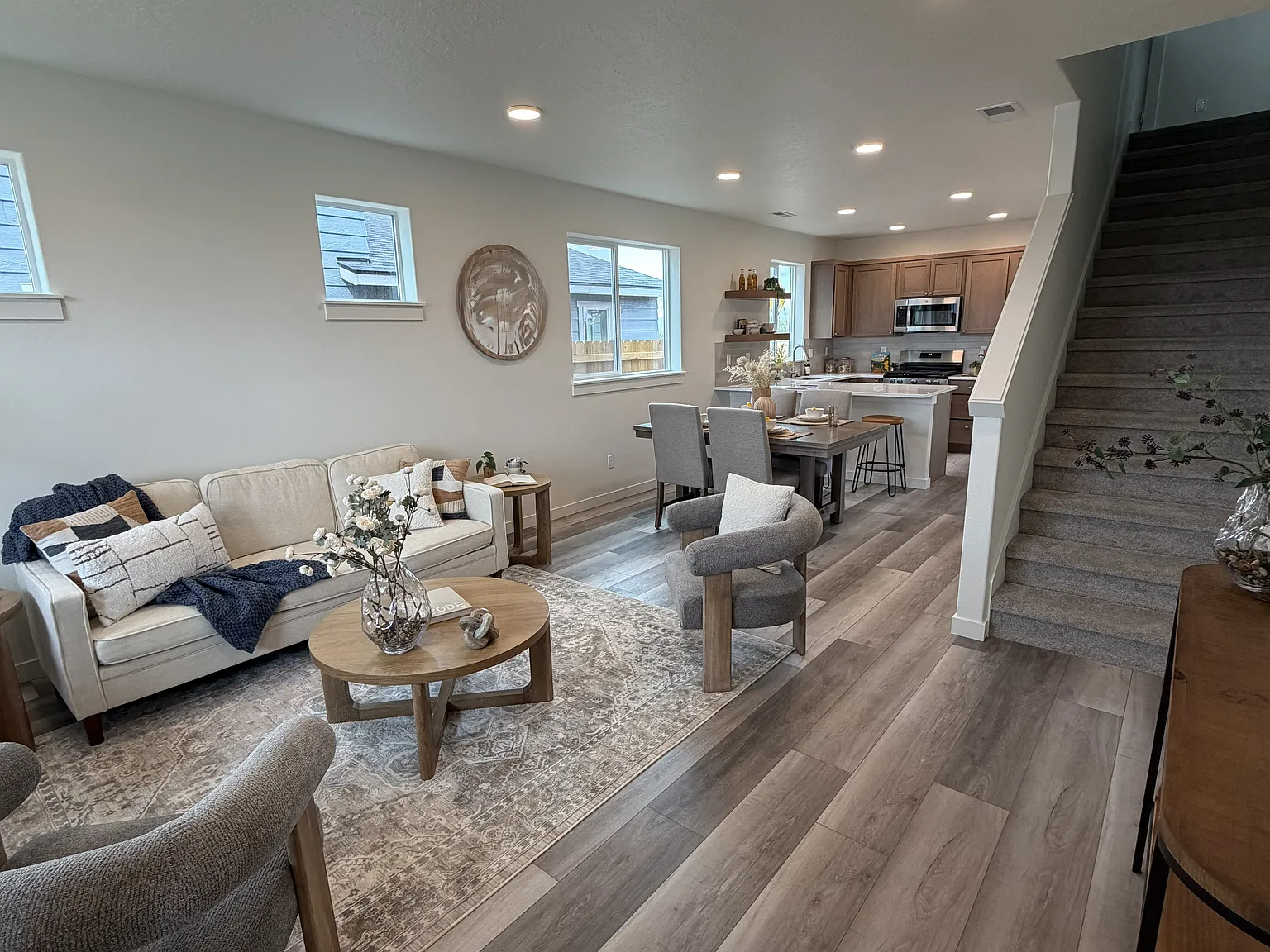 3 bed, 2.5 bath, 1268 sqft, $2,700 — Photo 4