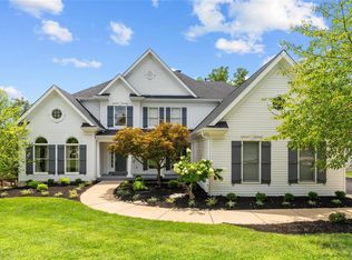 12754 Wynfield Pines Ct, Saint Louis, MO 63131