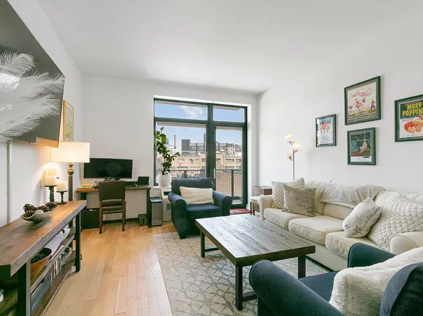 21-45 44th Drive image 2 of 13