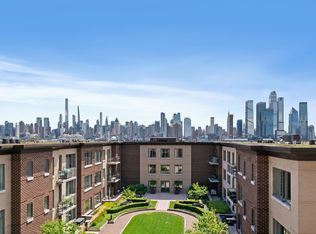 53 Eton Row, Weehawken, NJ 07086