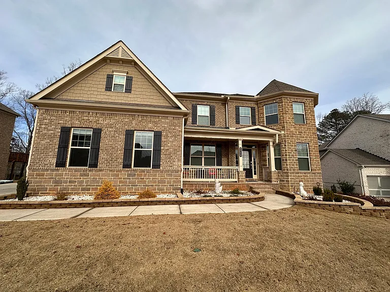 6060 Ashborough Park — Photo 2