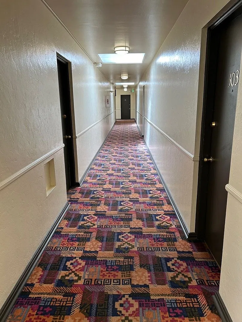 Sherman Arms Apartments — Photo 4