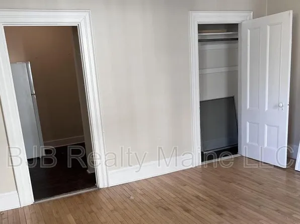 126 Emery St APT 2, Portland, ME 04102