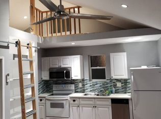 6609 Winnetka Ave, Winnetka, CA 91306