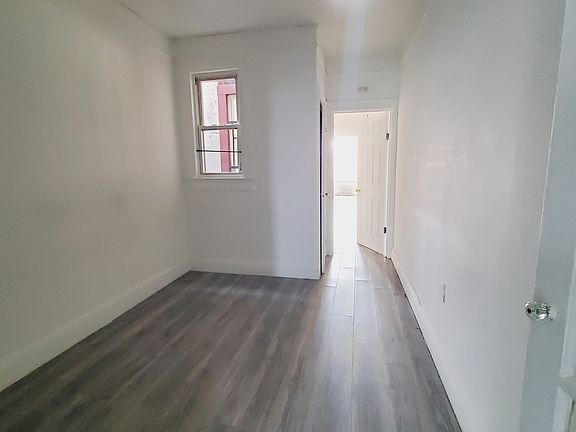 2nd image of 72 Rose Ave #2E