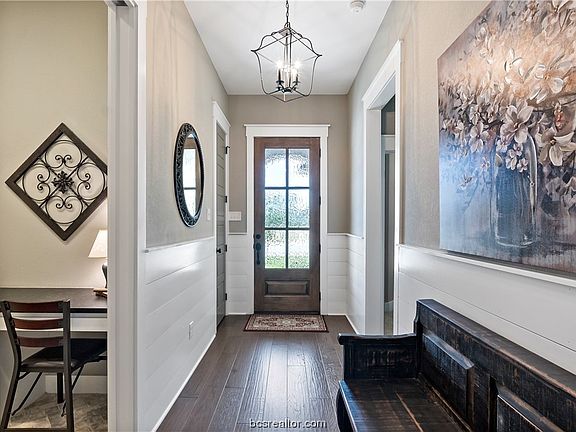 4th image of 15631 Long Creek Ln