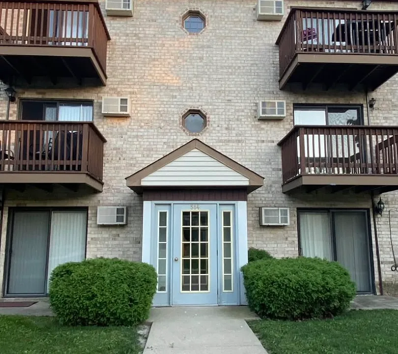 514 E Spruce Dr #2B