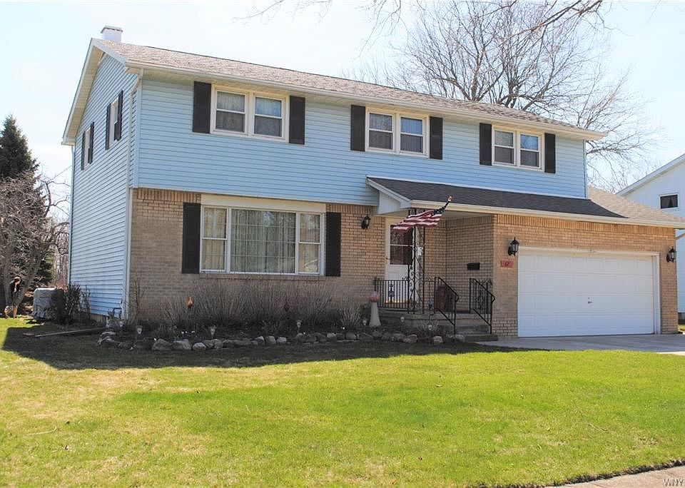 1st image of 67 Lakeside Dr