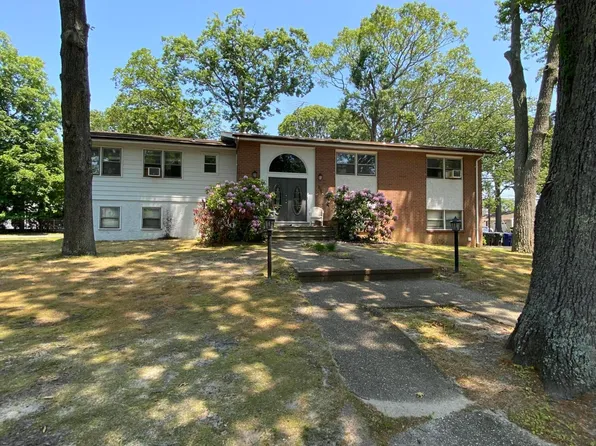 275 Garfield Ave, Oakhurst, NJ 07755