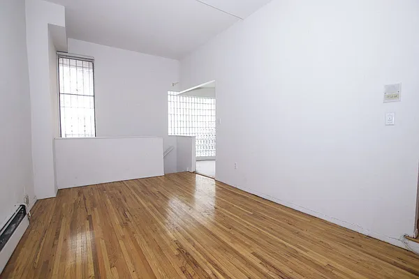 Rented by Avenues Real Estate | media 3