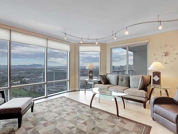 4th image of 322 Karen Ave Unit 4001
